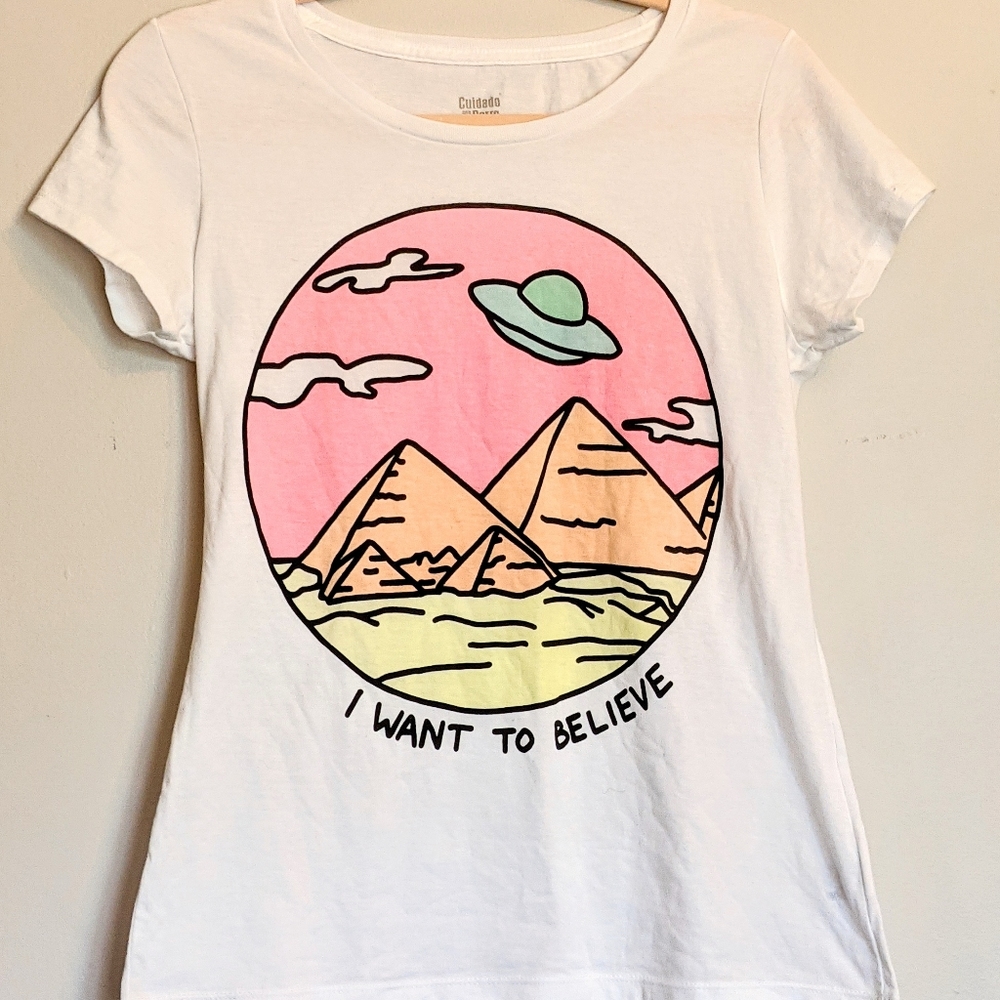 White, I Want To Believe women's tee